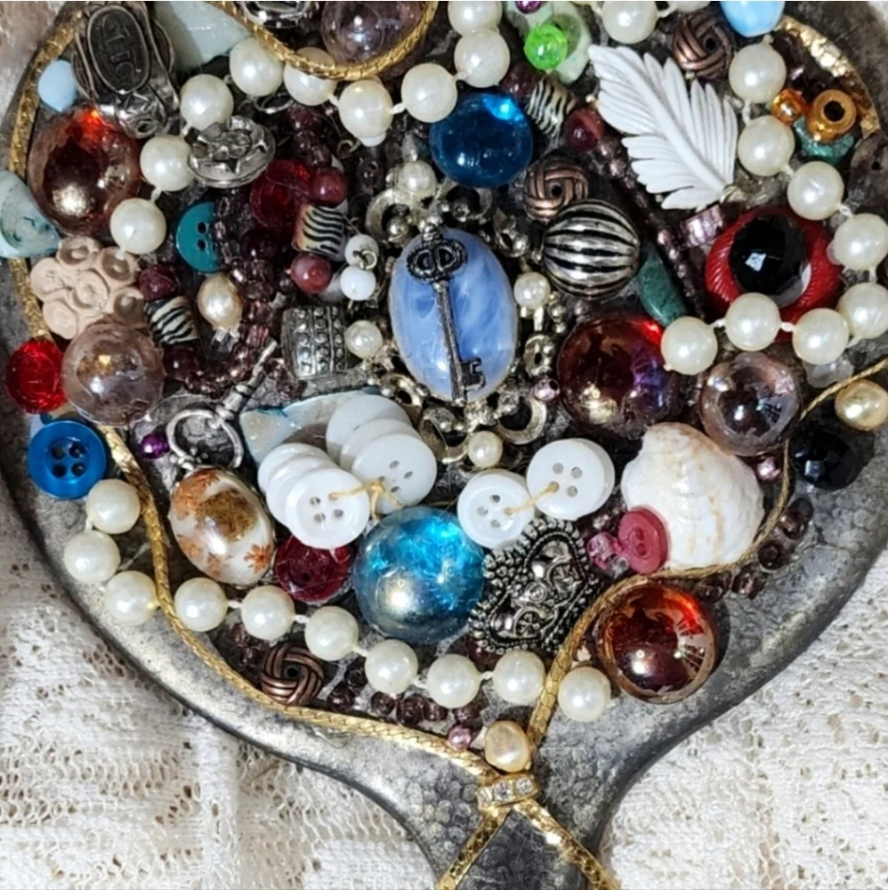 UpcycledMirror Antique One of a Kind Jewelry And Beads Button Detail Red - Picture 6 of 12